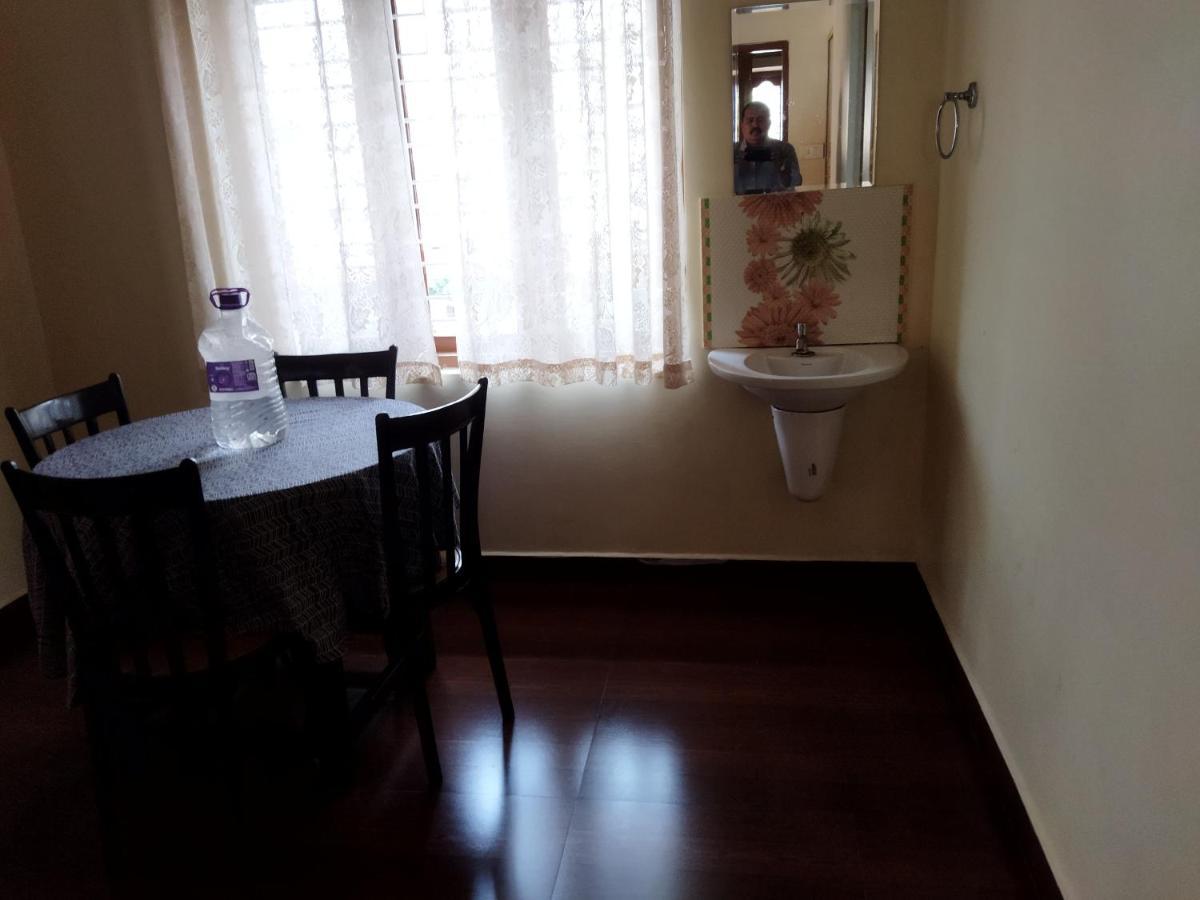 Hidden Gem Home Stay Мадикери Экстерьер фото