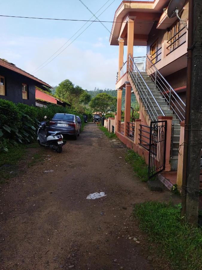 Hidden Gem Home Stay Мадикери Экстерьер фото